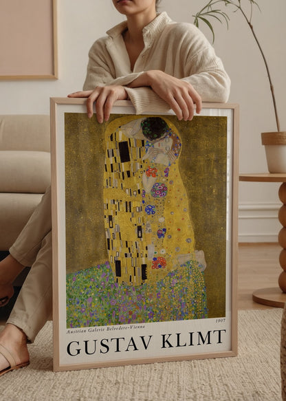 Gustav Klimt’in “The Kiss” adlı ikonik romantik altın dönem tablosunun posteri