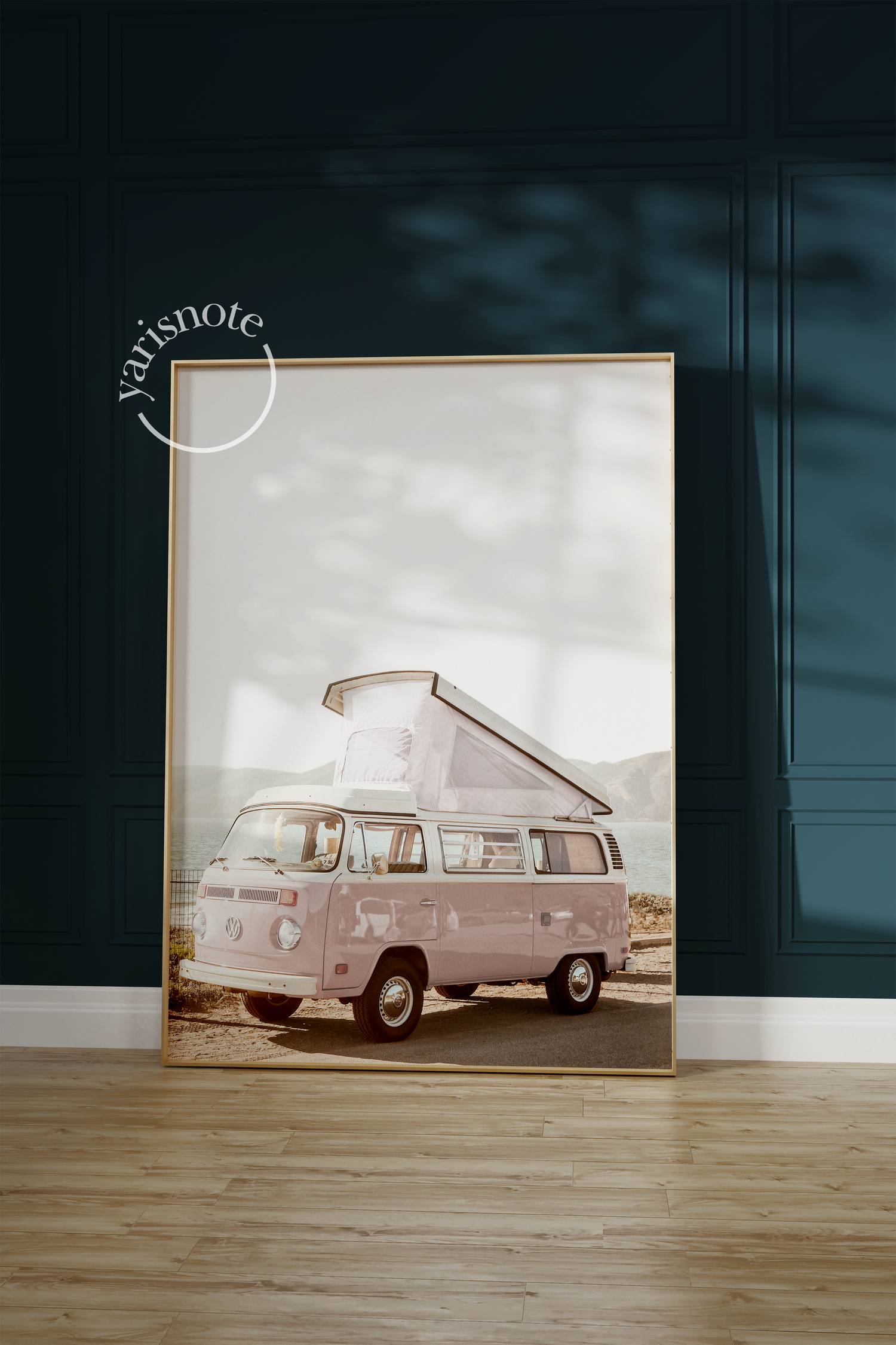 Pink Camper Van Çerçevesiz Poster