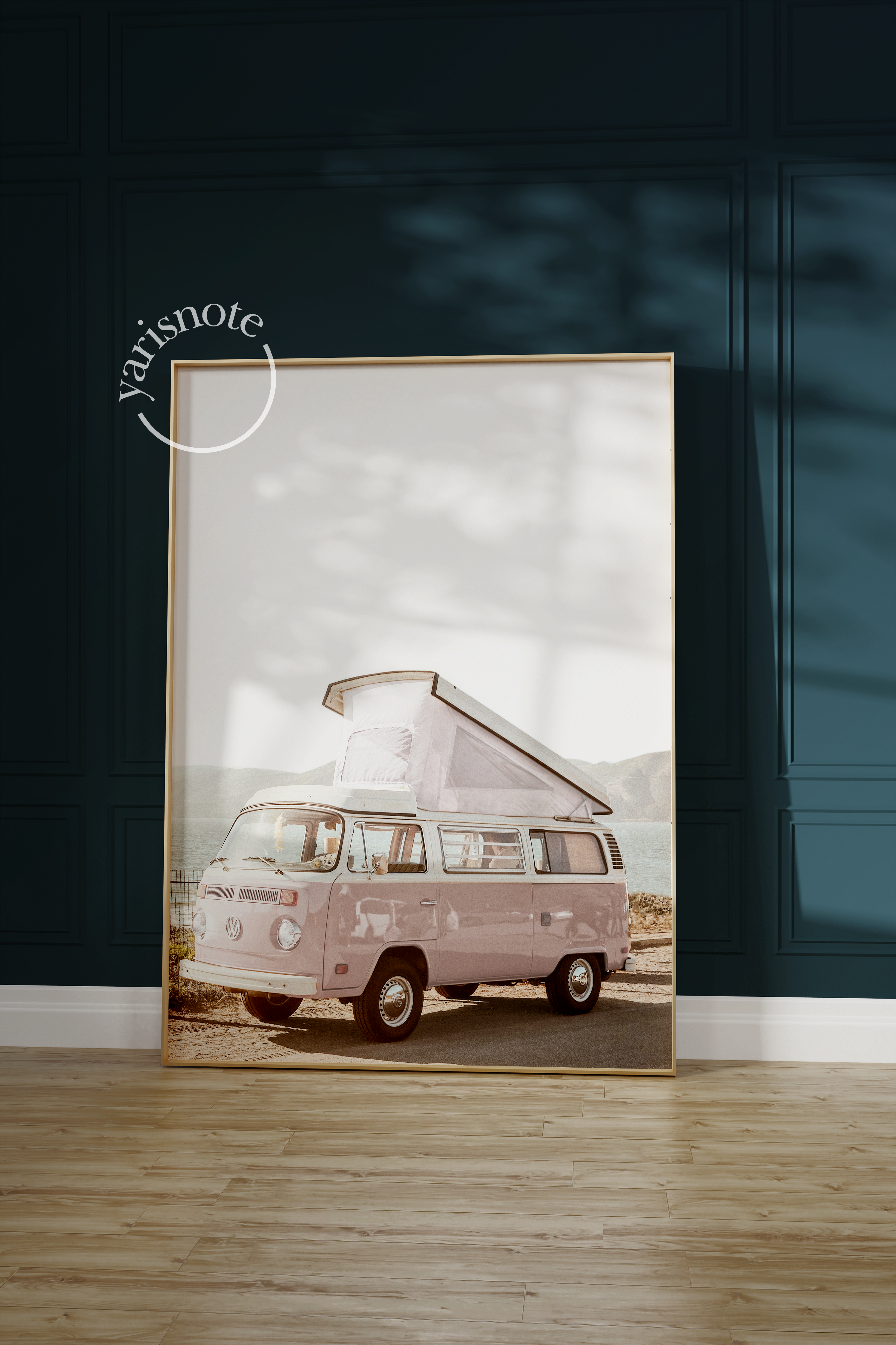 Pink Camper Van Çerçevesiz Poster